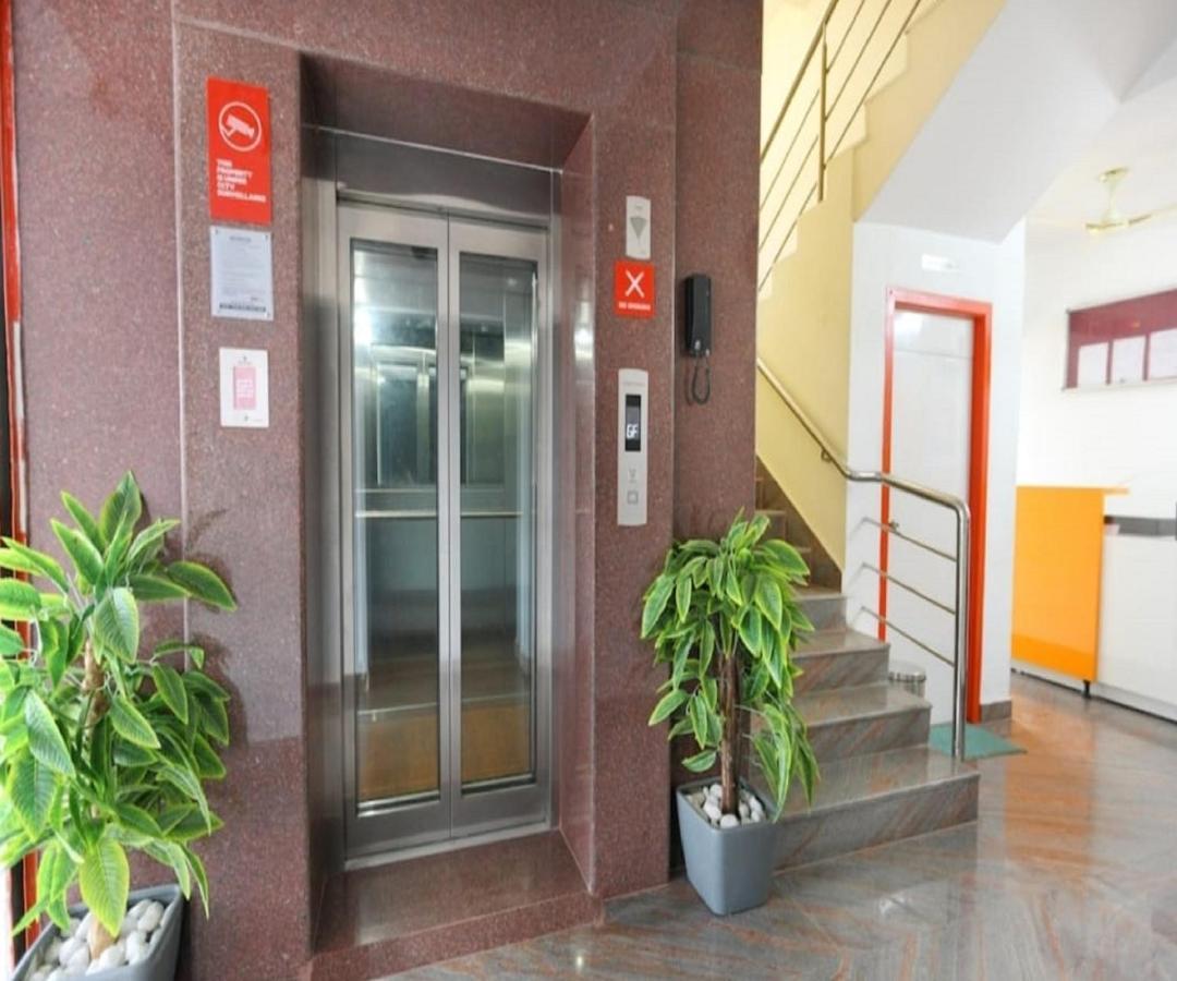Its South East Residency Hotel Chennai Exterior photo