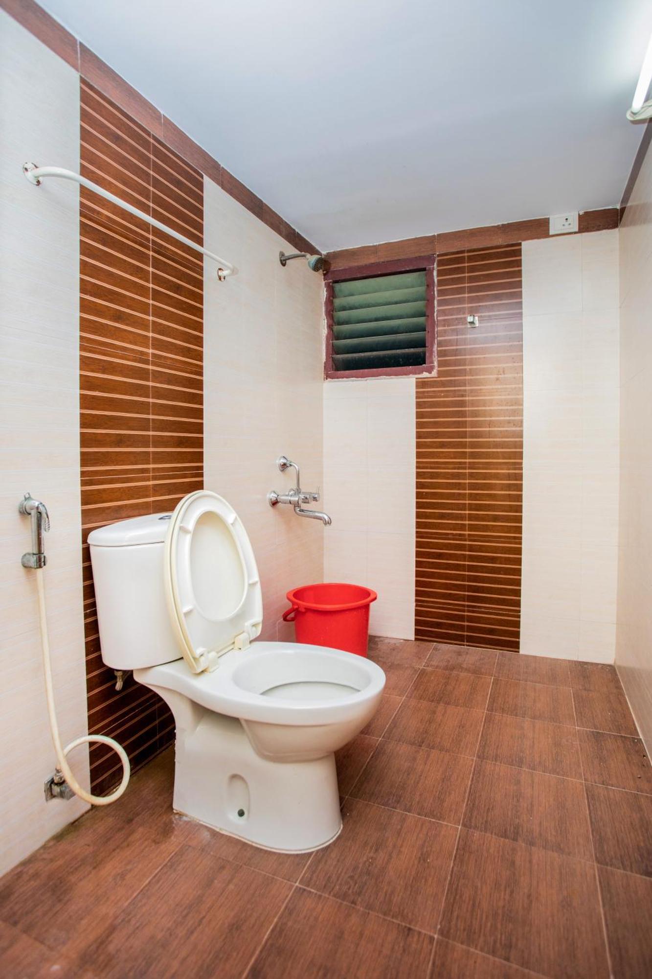 Its South East Residency Hotel Chennai Exterior photo